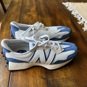 Blue New Balance The Intelligent Choice 327.